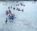 장호어촌체험축제 투명카누를 타는 관광객 모습 썸네일 이미지
